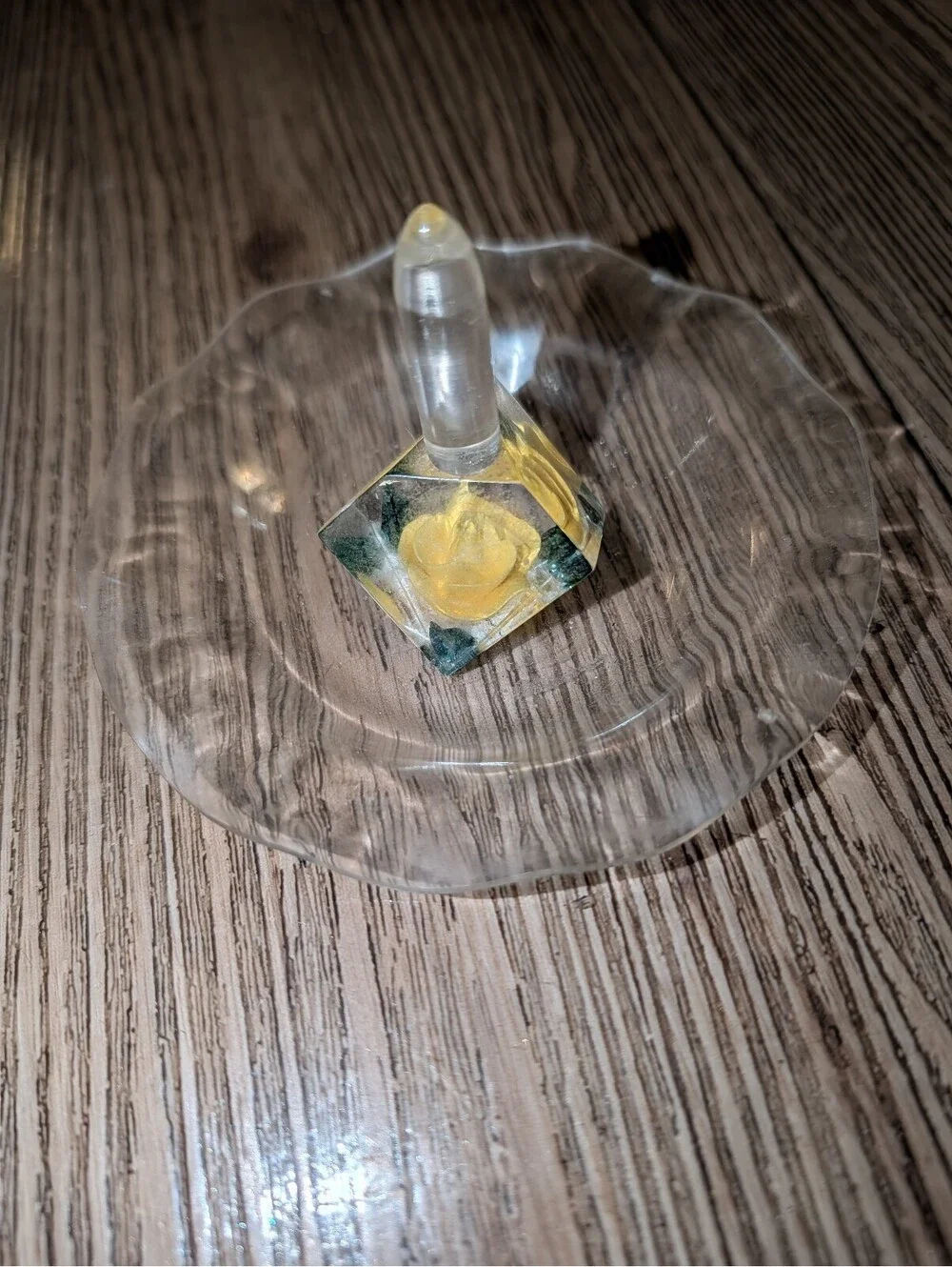 Vintage Bircraft Handcarved and Colored Glass Ring Holder Dish with Yellow Rose